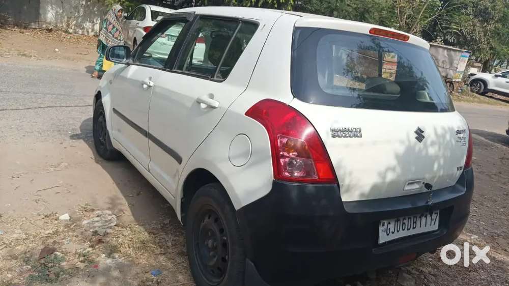 Maruti Suzuki Swift 2010 Petrol Well Maintained