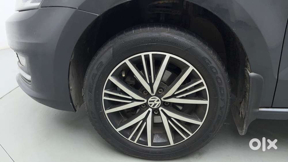 Volkswagen Vento 1.6 Highline, 2019, Petrol