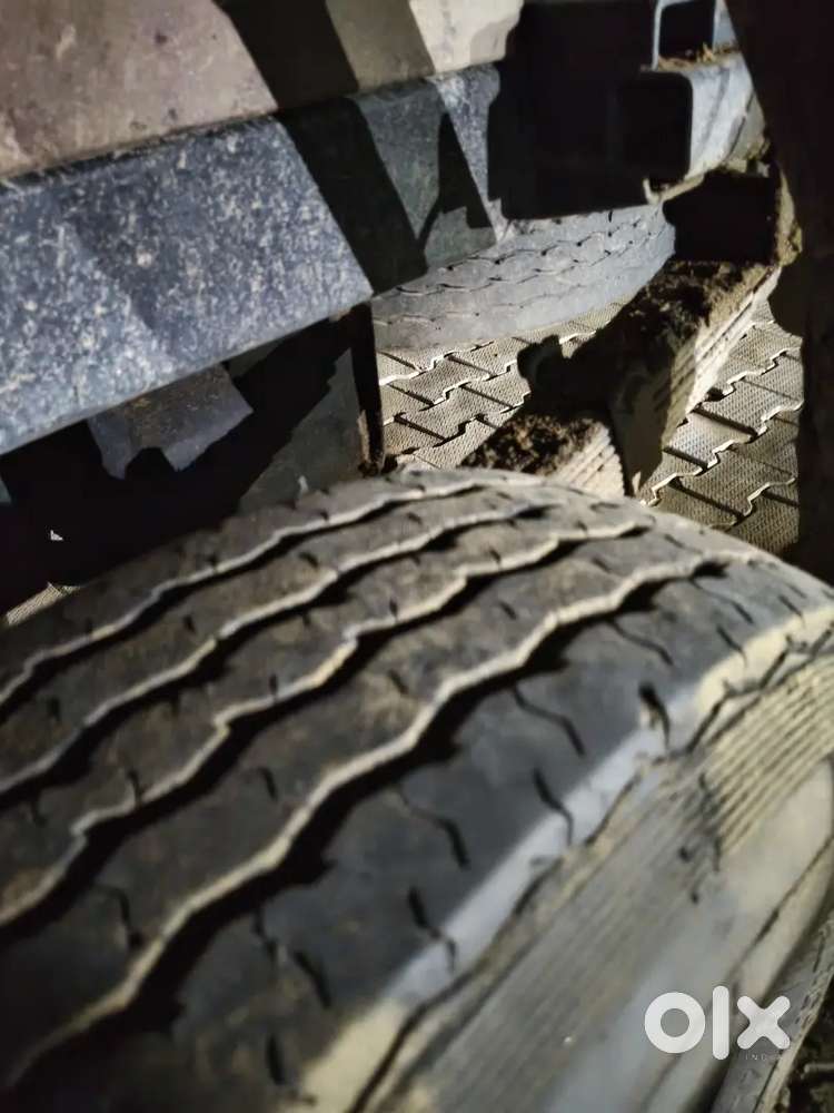 All Documents Ok Hai Gadi Ki Condition Ek Dam Badiya Hai Tyre 70% Hai