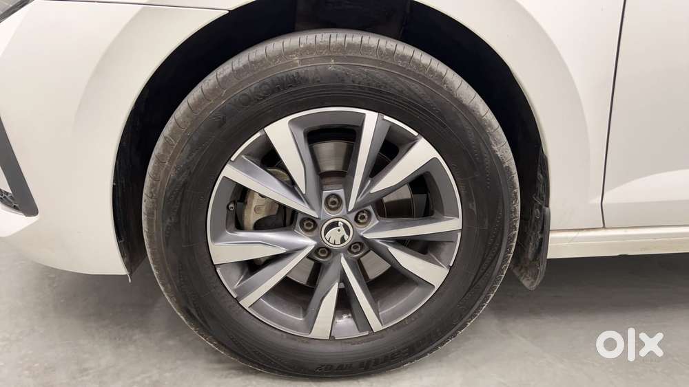 Skoda Slavia Style 1.5l Tsi Dsg, 2022, Petrol