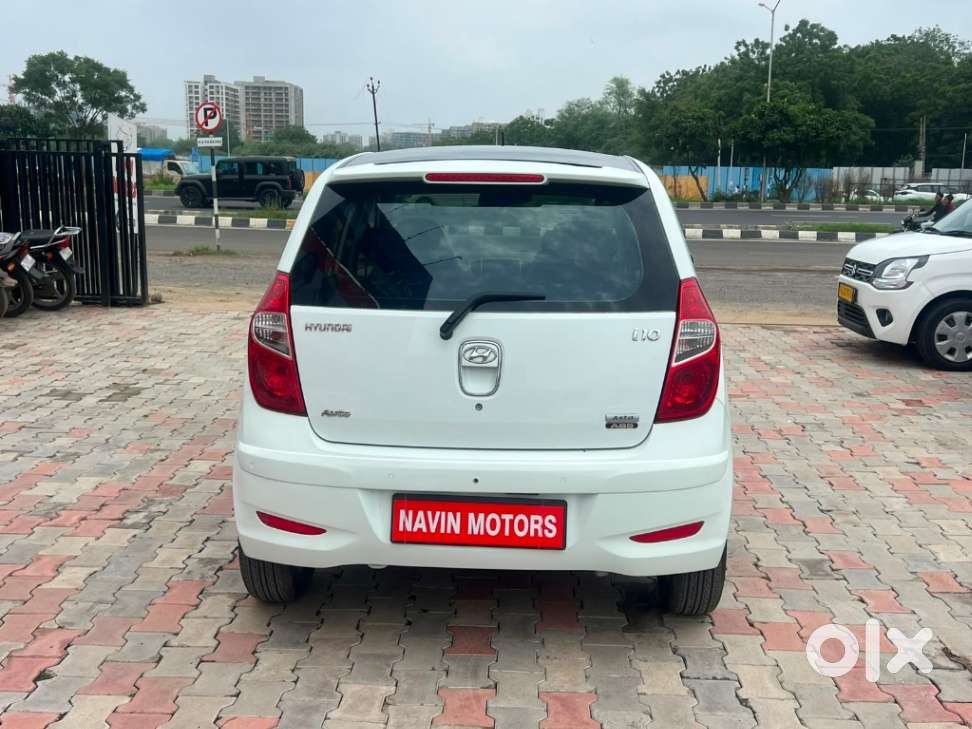 Hyundai I10 Asta Sunroof At, 2012, Petrol