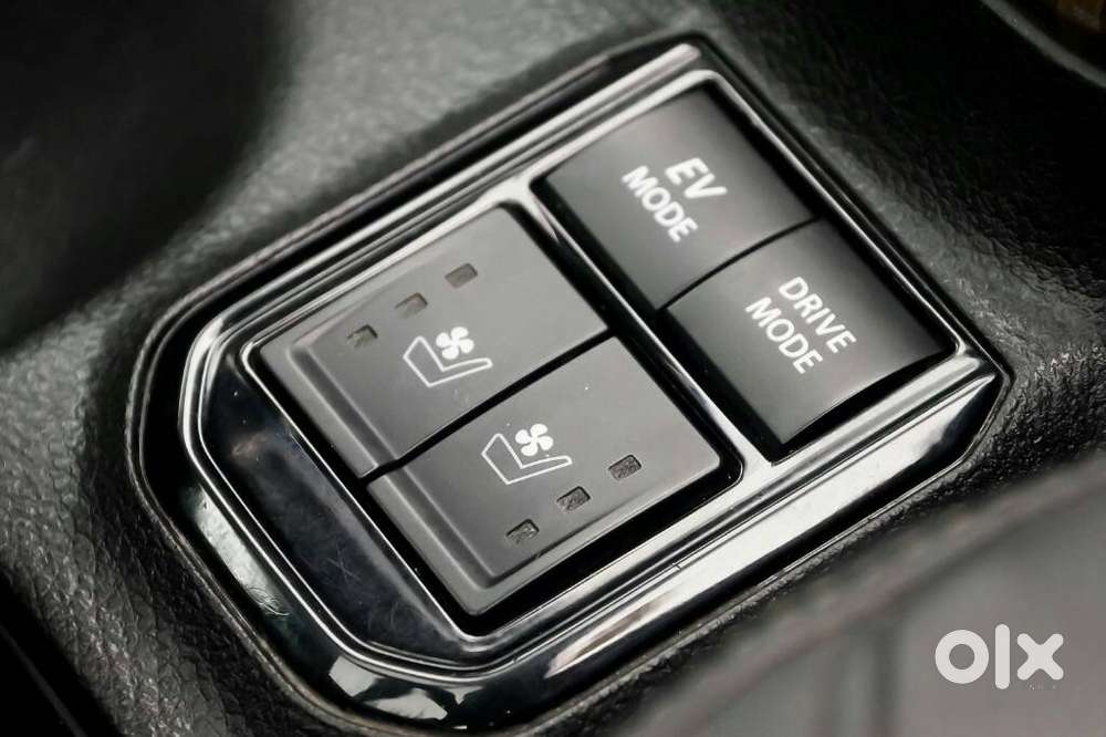 Maruti Suzuki Grand Vitara 1.5 Alpha Plus Intelligent Hybrid Ecvt, 2..