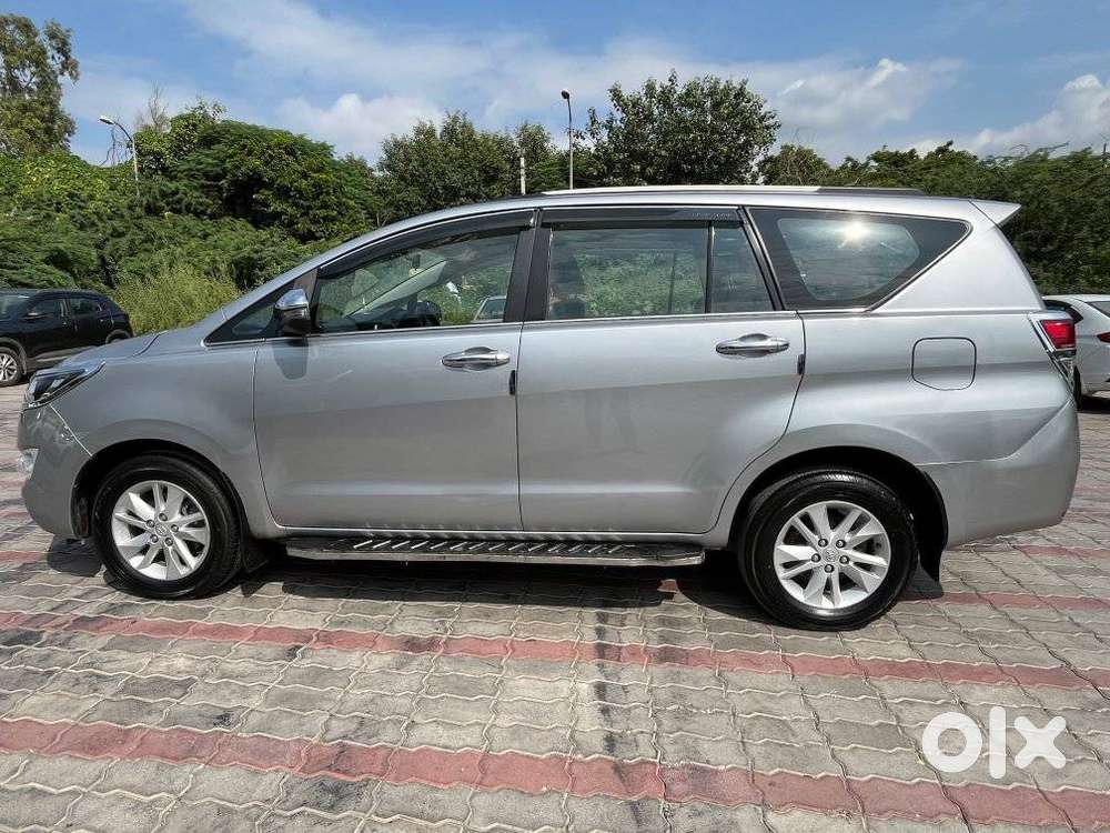 Toyota Innova Crysta 2.4 G Mt 8s, 2020, Diesel