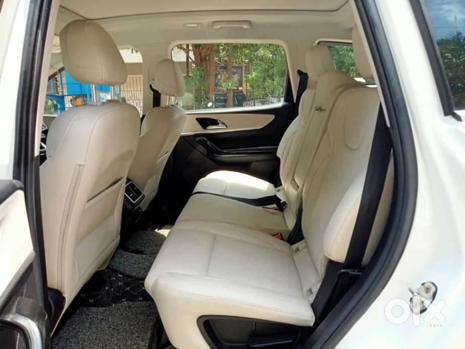 Mahindra Xuv700 2.2 Ax 7 Diesel At Luxury Pack Str, 2022, Diesel
