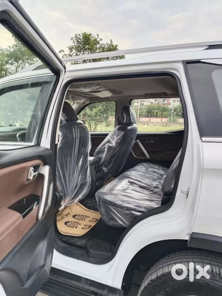 Mahindra Scorpio-n, 2025, Petrol
