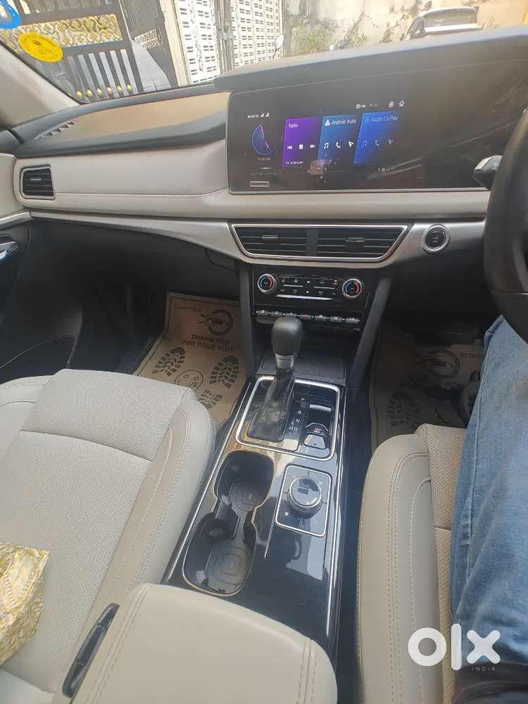Mahindra Xuv700 2023 Ax7 Luxury Pack