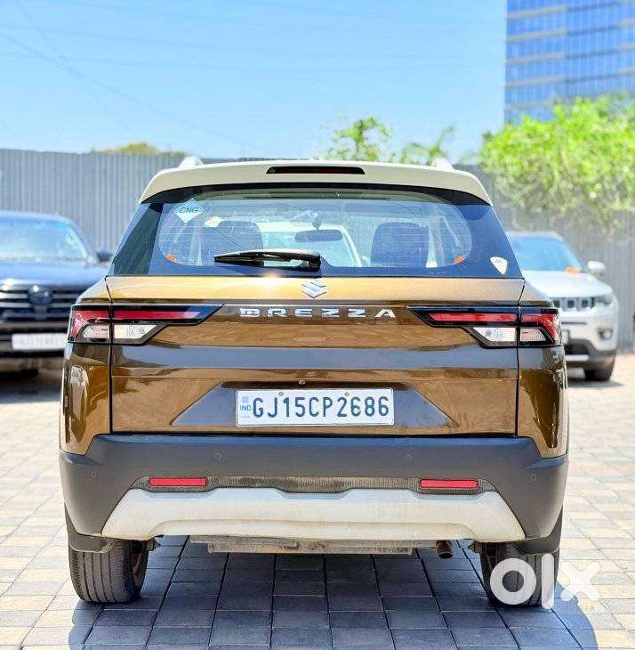 Maruti Suzuki Brezza 1.5 Zxi Cng Dual Tone, 2024, Cng & Hybrids