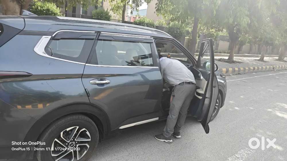 Kia Carens Luxury Plus Diesel At (within Warranty Till 2029)