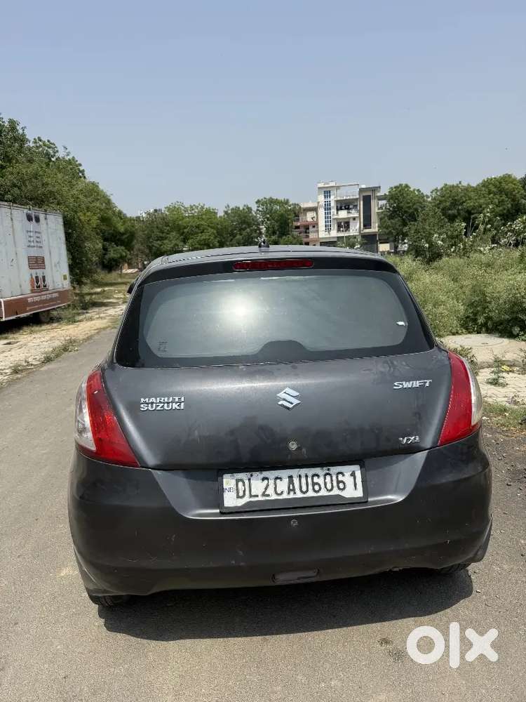Maruti Suzuki Swift 2015 Cng & Hybrids 70000 Km Driven