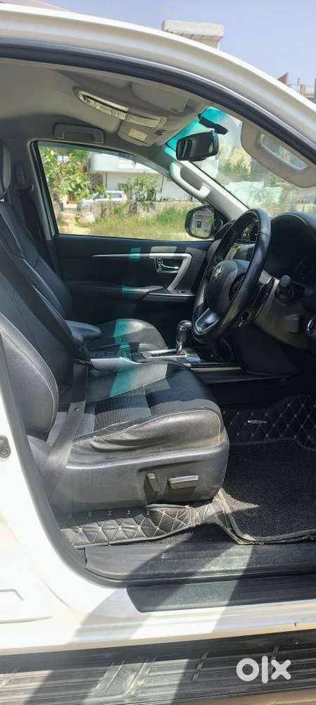 Toyota Fortuner 4x2 At 2.8 Diesel, 2022, Diesel