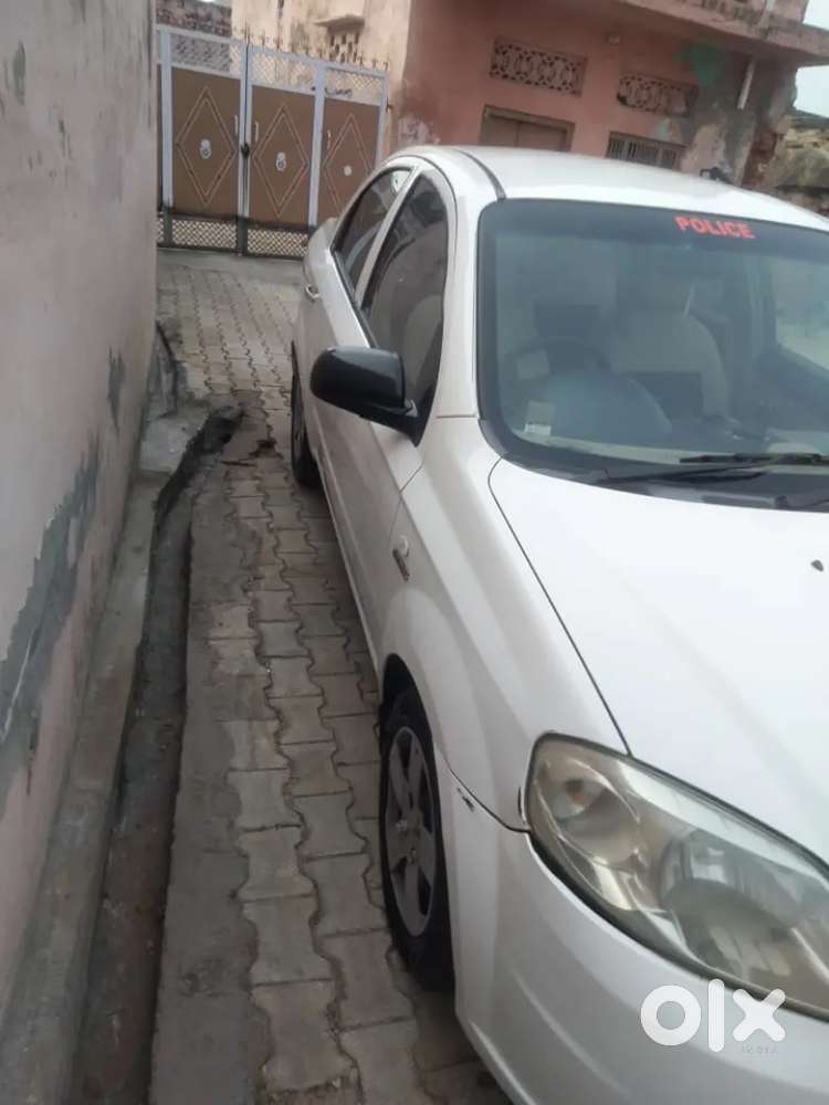 Chevrolet Aveo 2011 Cng & Hybrids 120000 Km Driven