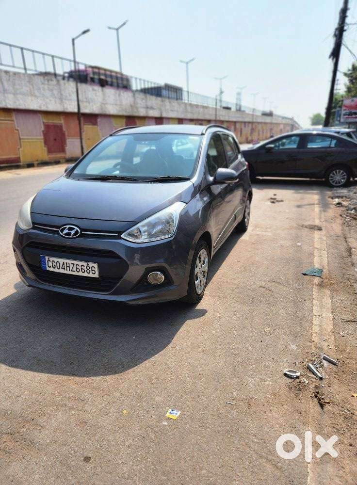 Hyundai Grand I10 Sportz, 2015, Petrol