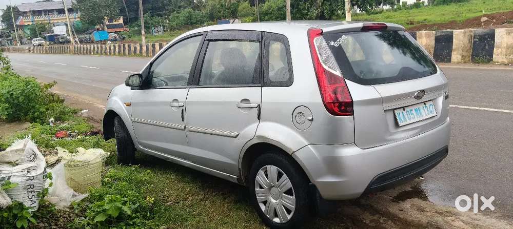 Ford Figo Petrol Lxi 2011 Year