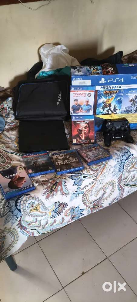 PlayStation 4 slim 1tb