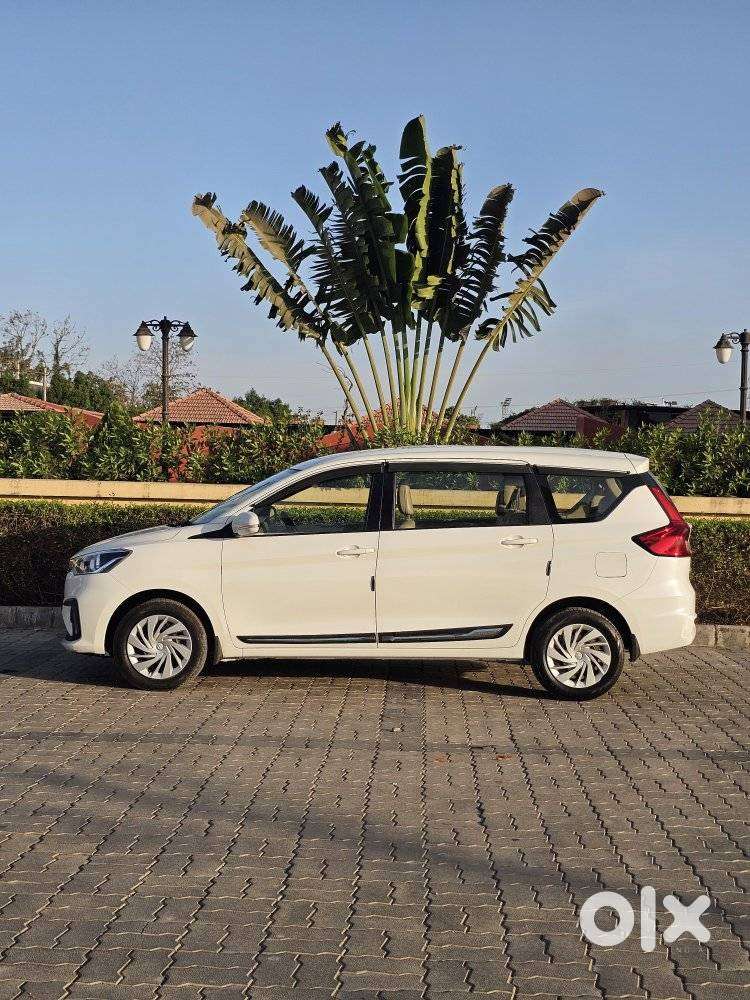 Maruti Suzuki Ertiga 2022-2023 Vxi Cng, 2022, Cng & Hybrids
