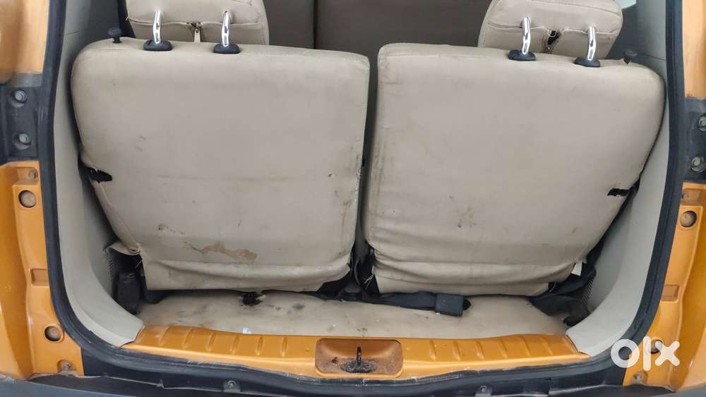 Renault Triber Rxz, 2022, Petrol