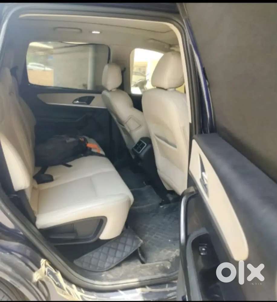 Mahindra Xuv700 Diesel At 2022