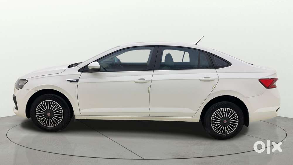 Skoda Slavia Ambition 1.5l Tsi Mt, 2022, Petrol