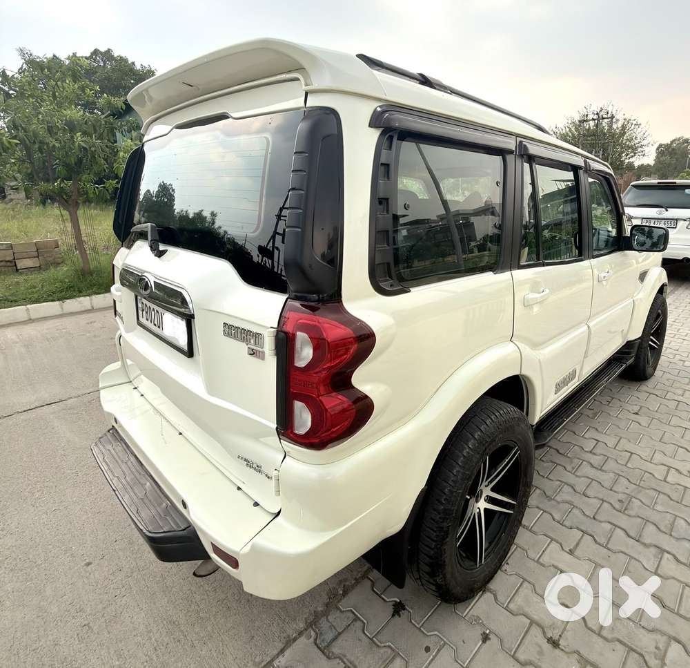 Mahindra Scorpio Classic 2.2 S 11 Mt 7 Str, 2018, Diesel