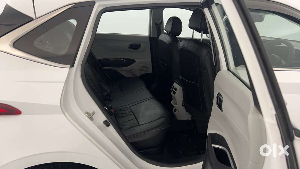 Hyundai New I20 1.2 Asta (o) Ivt, 2024, Petrol