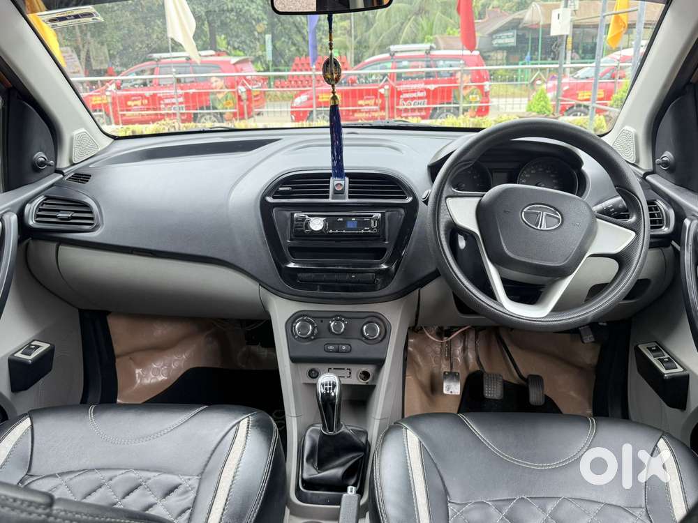 Tata Tiago Xe, 2017, Petrol