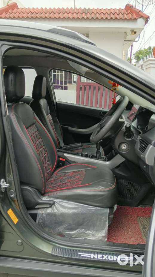 Tata Nexon, 2023, Petrol