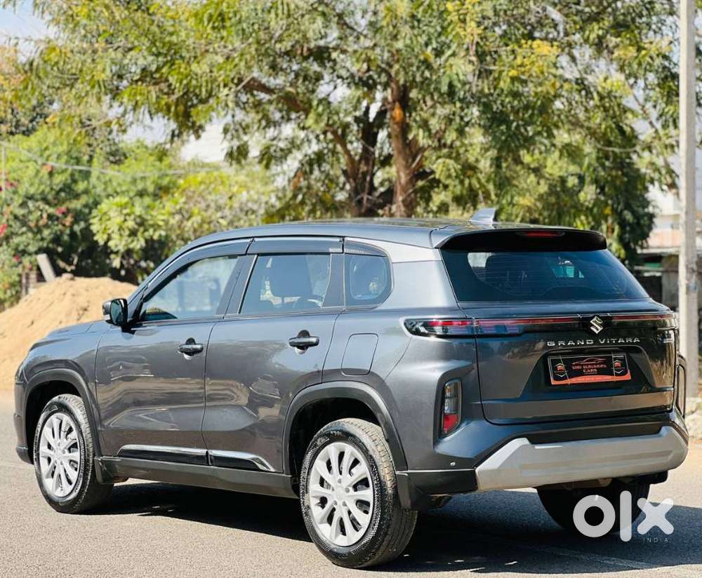 Maruti Suzuki Grand Vitara 1.5 Delta Smart Hybrid At, 2023, Petrol