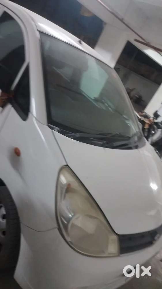 Maruti Suzuki Estilo 2010 Cng & Petrol 100000 Approx Km Driven