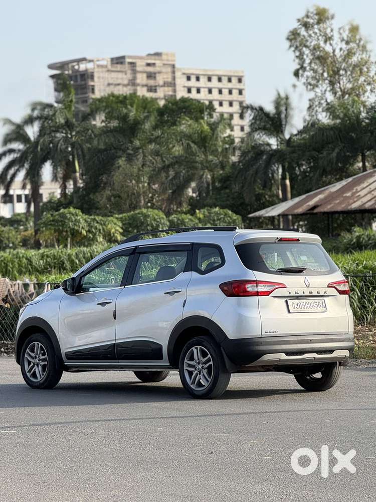 Renault Triber Rxz, 2022, Petrol