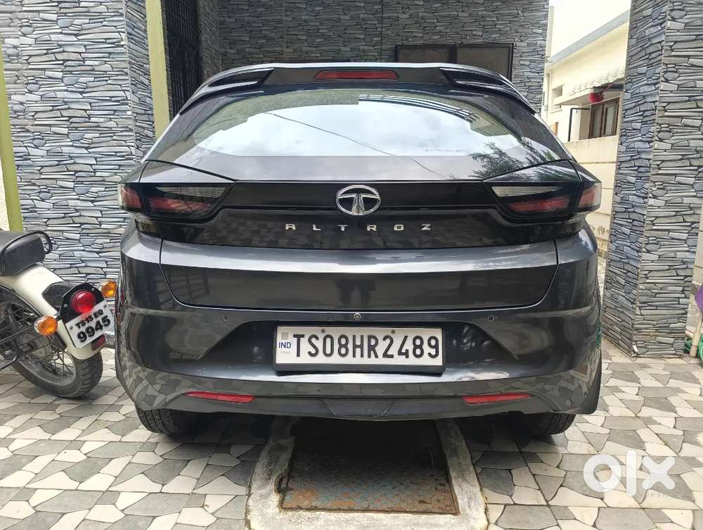 Tata Altroz Petrol 2021