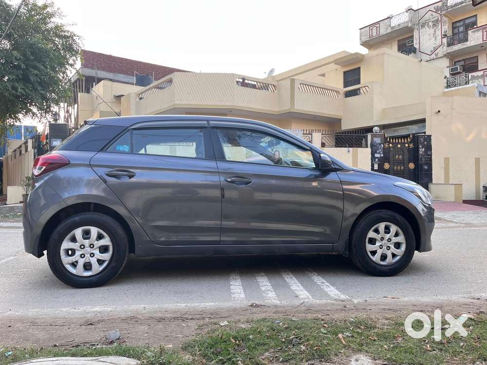 Hyundai I20 Petrol Cvt Magna Executive, 2016, Petrol