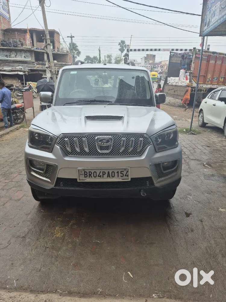 Mahindra Scorpio S6 Plus 2017