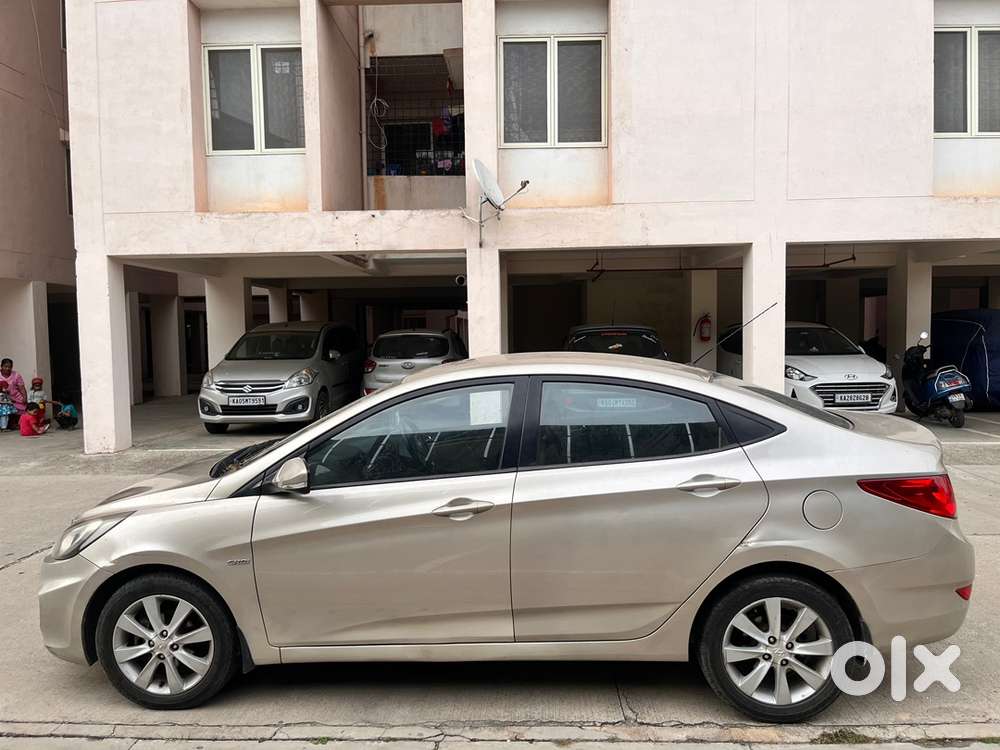 Hyundai Fluidic Verna 2012