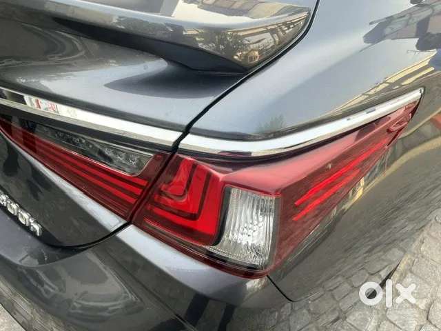 Lexus Es, 2023, Petrol