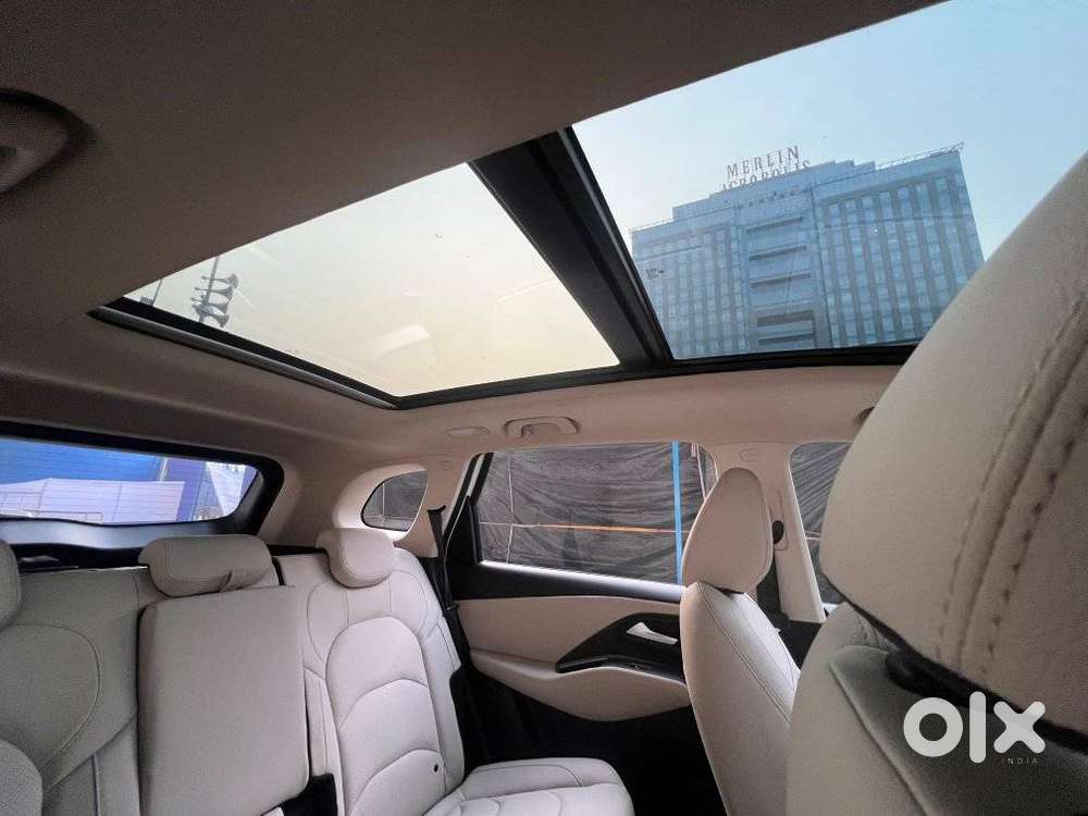 Mg Hector Savvy Pro 1.5 Turbo Cvt Dual Tone, 2025, Petrol