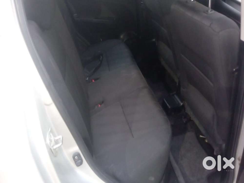 Maruti Suzuki Swift Vxi Cng, 2012, Cng & Hybrids