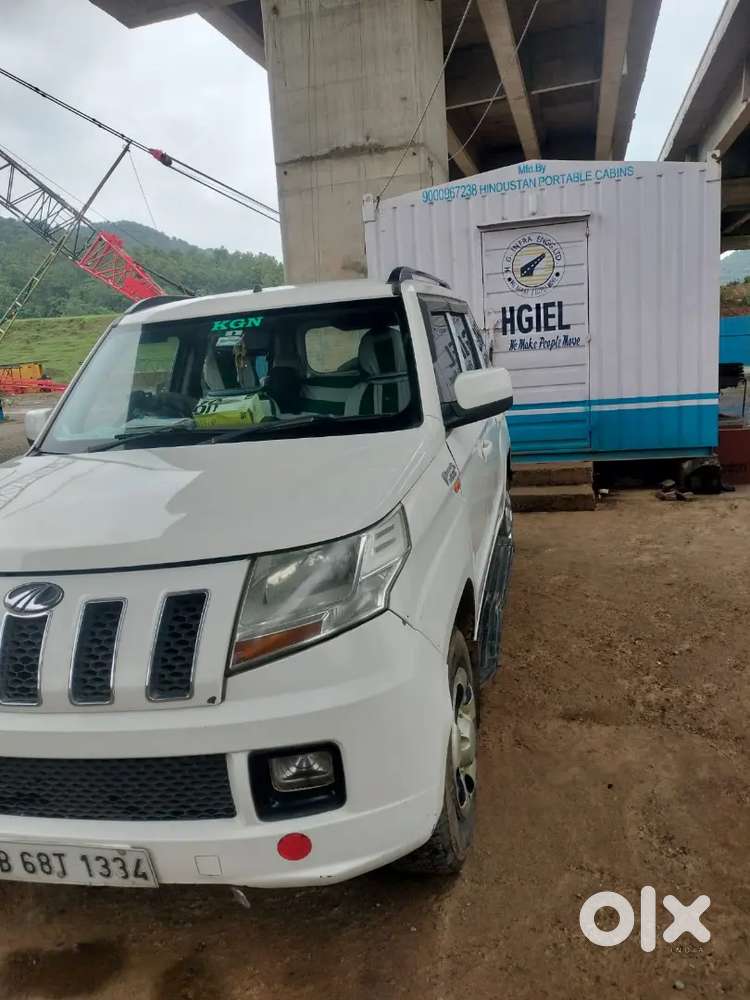 Mahindra Tuv 300 2016
