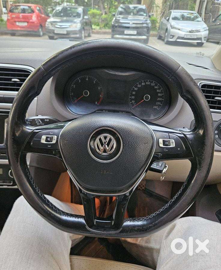 Volkswagen Vento 1.2 Tsi Highline At, 2016, Petrol