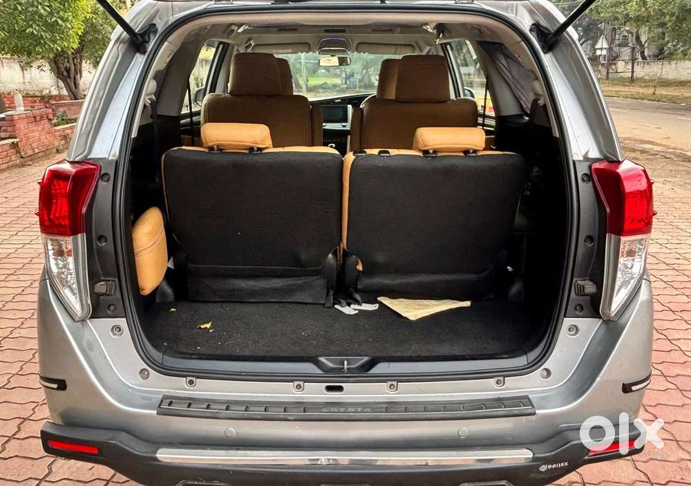 Toyota Innova Crysta 2.4 V, 2018, Diesel