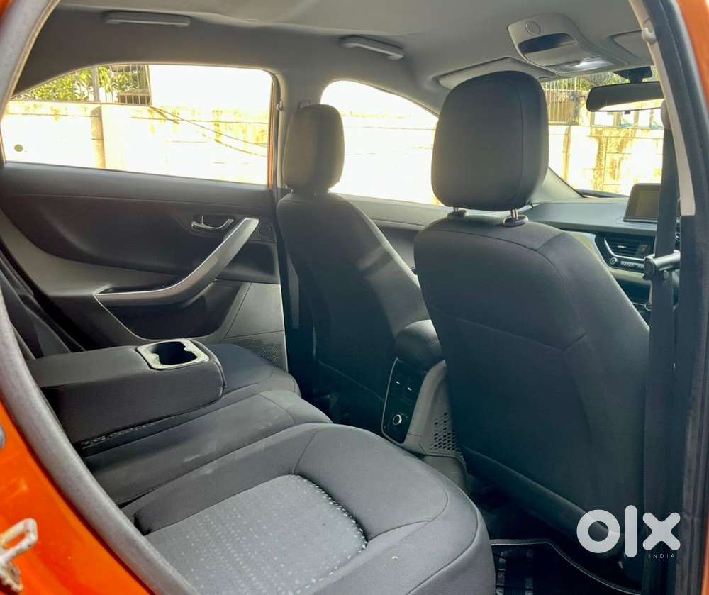 Tata Nexon Xza Plus Dual Tone Petrol (automatic)