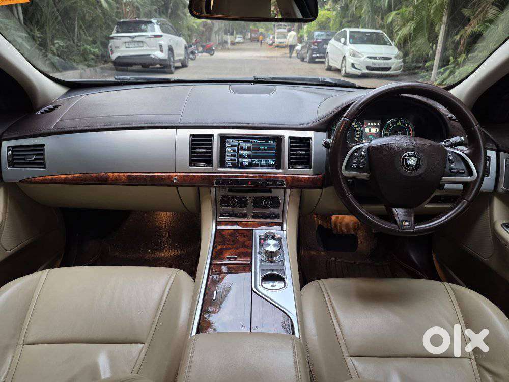 Jaguar Xf 3.0 L Premium Luxury, 2015, Diesel