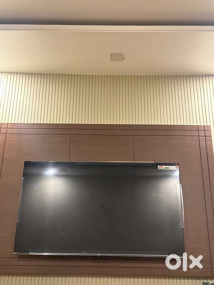 TCL 55 INCH 4K Television *within warranty