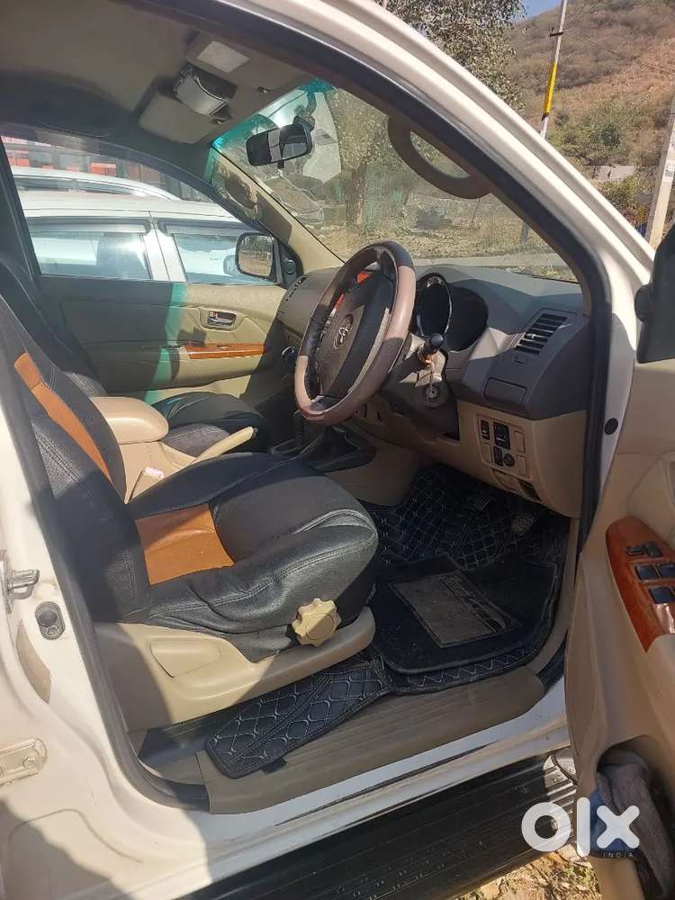 Toyota Fortuner 2010 Diesel Well Maintained
