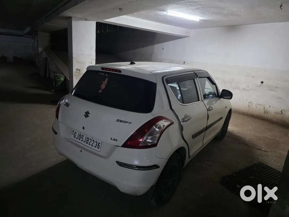 Maruti Suzuki Swift Lxi 2012 Car