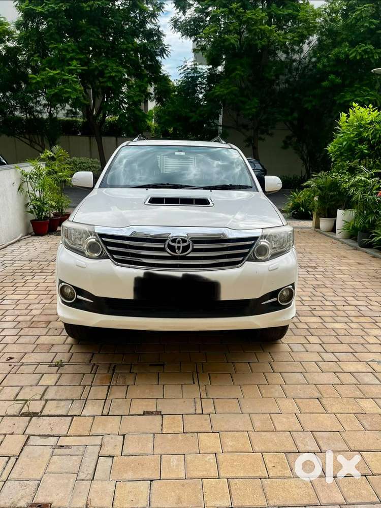 Toyota Fortuner 3.0 At 2016  1.10l Km  Excellent Condition