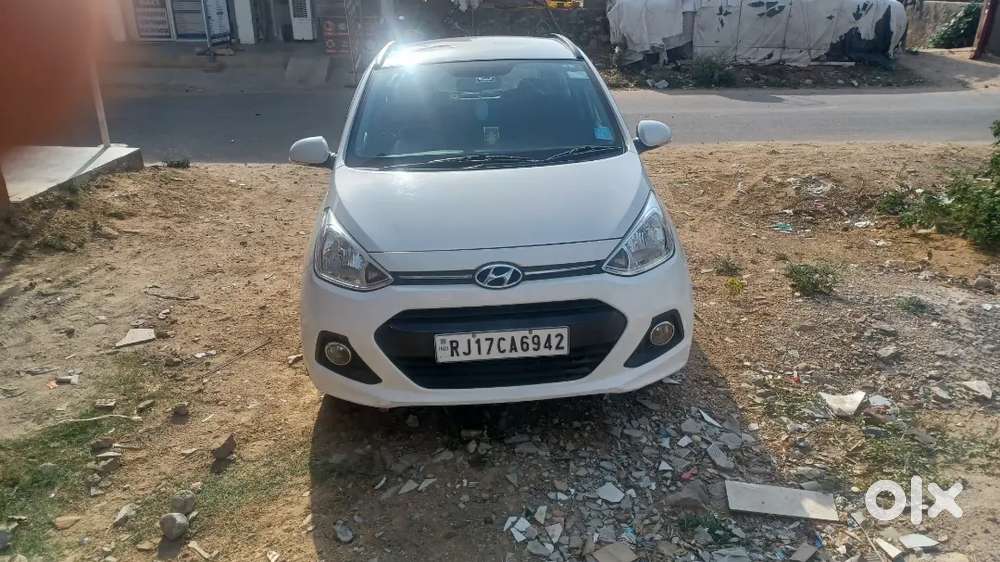 Hyundai Grand I10 2016 Petrol 27500 Km Driven