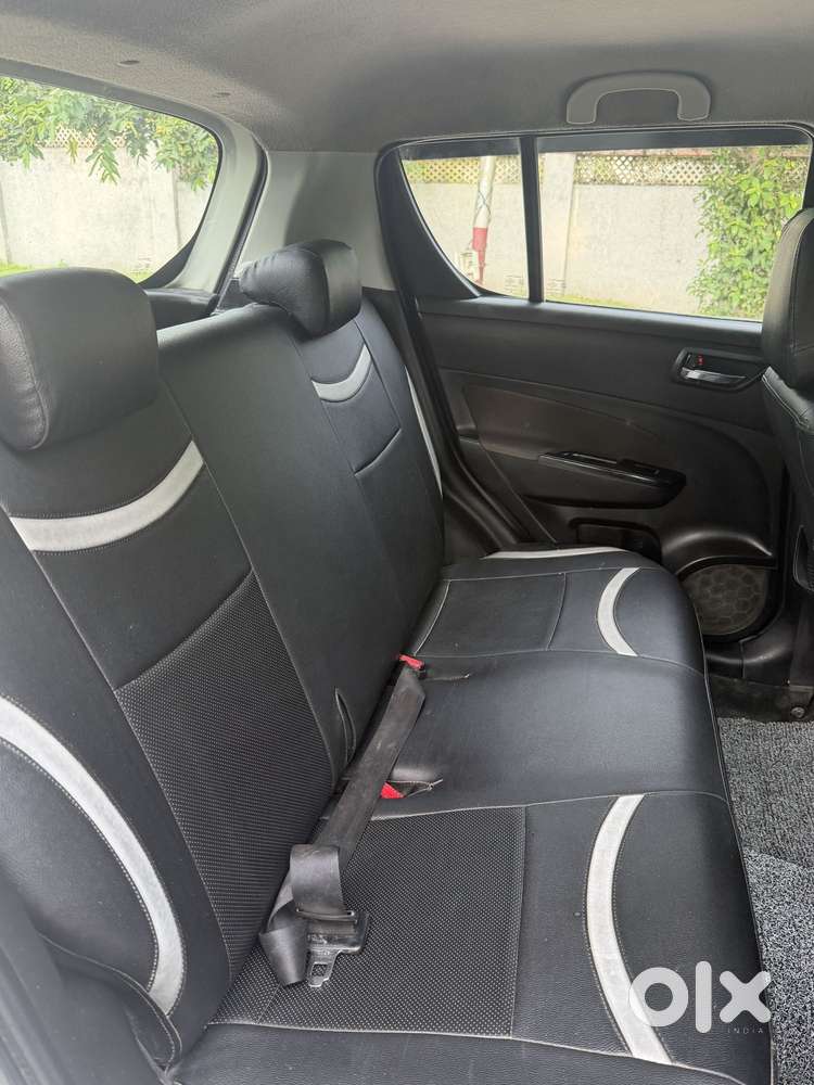Maruti Suzuki Swift Vxi Optional, 2014, Petrol