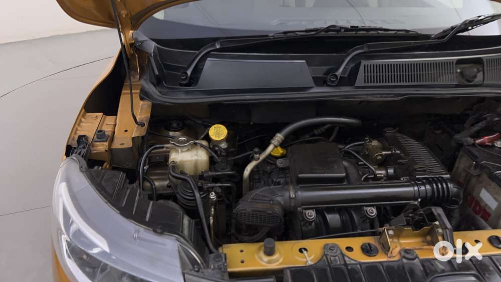 Renault Triber Rxz, 2020, Petrol