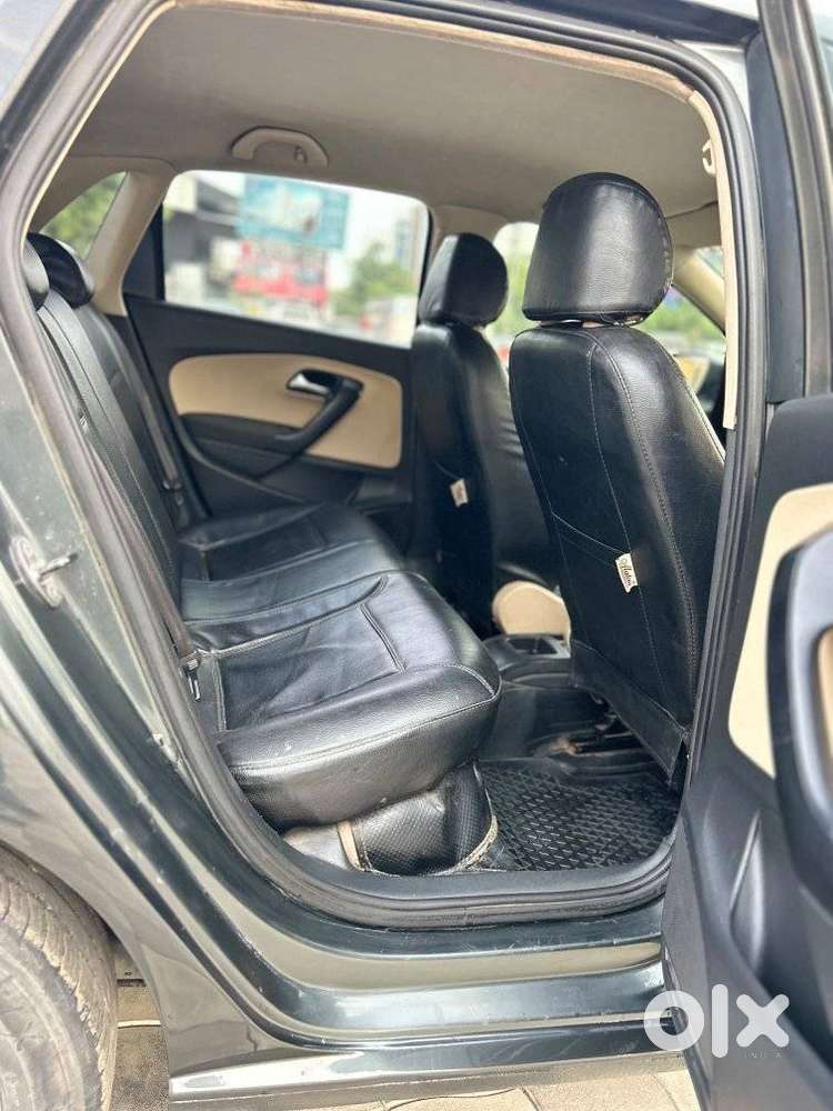 Volkswagen Polo Petrol Highline 1.6l, 2014, Petrol