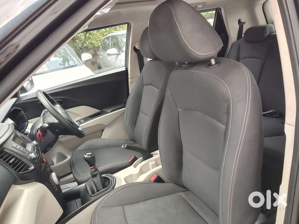 Mahindra Xuv300 W6, 2023, Petrol